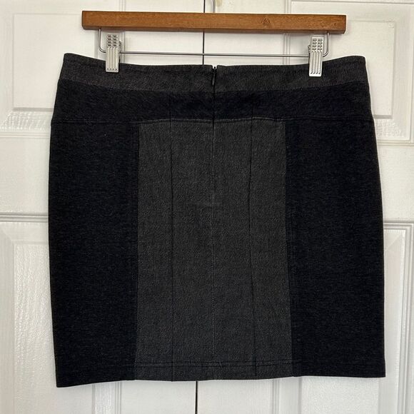 VINCE. Skirt Textured Colorblock Black & Gray Work Weekend Size 10 - Picture 3 of 6